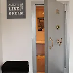 Bbb